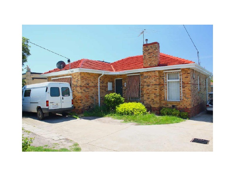 1/89 Gladstone Road, Dandenong North VIC 3175