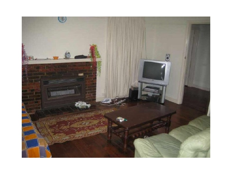 1/89 Gladstone Road, Dandenong North VIC 3175