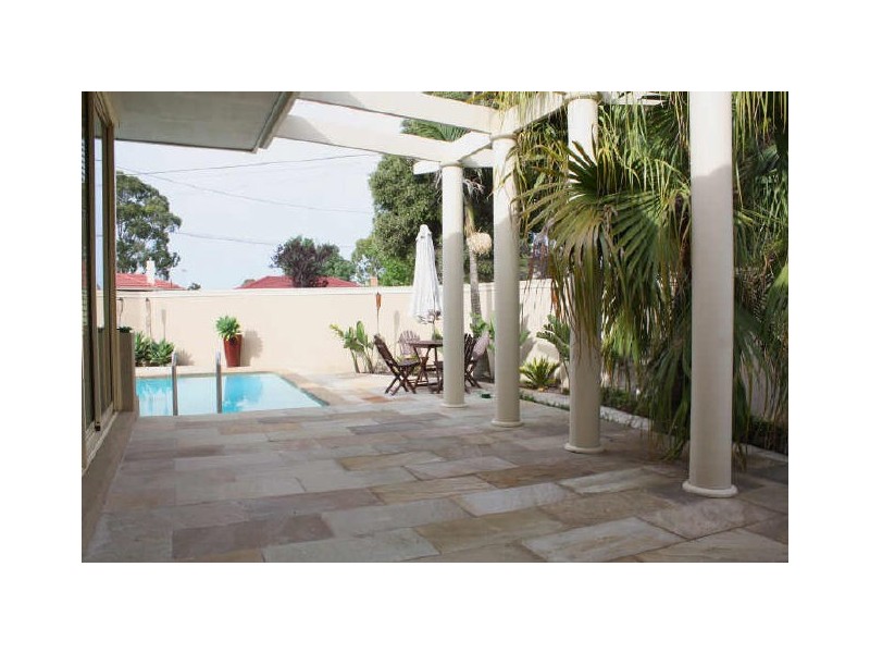 4 Azalea Crescent, Dandenong North VIC 3175