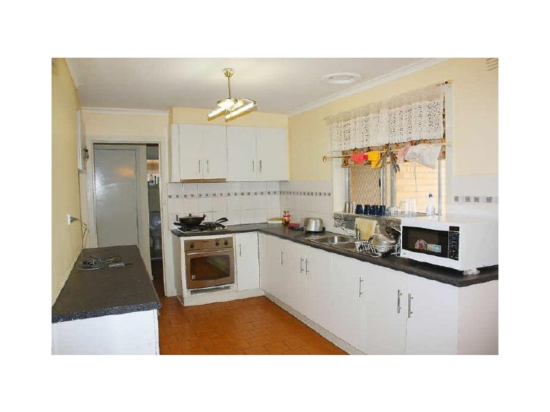 28 Malcolm Crescent, Keysborough VIC 3173