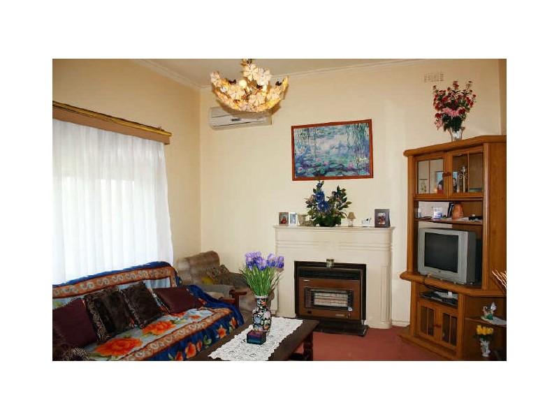 2 Lee Street, Noble Park VIC 3174