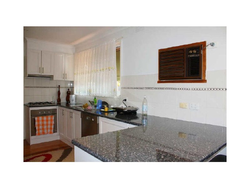 16 Bellarine Court, Keysborough VIC 3173