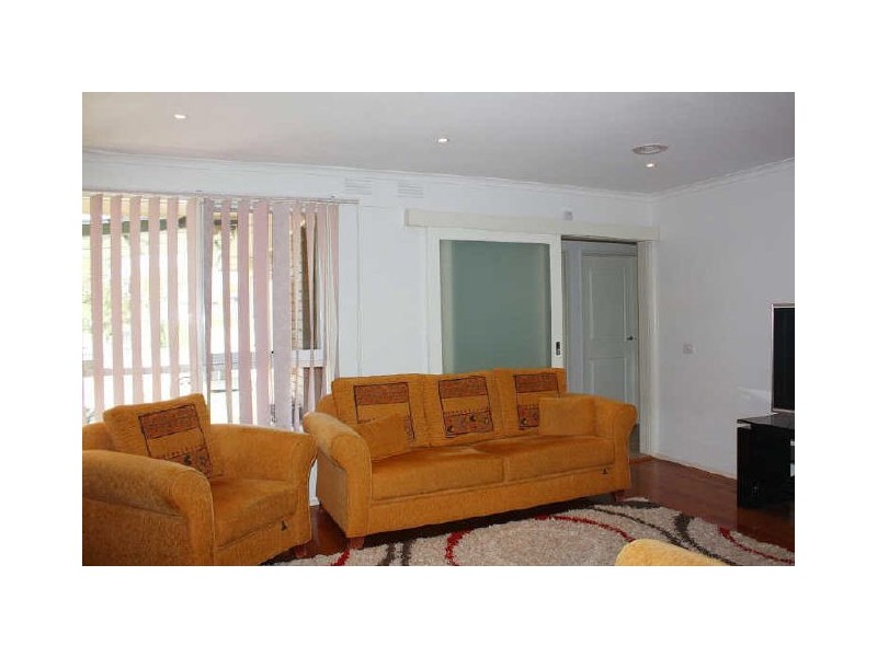 16 Bellarine Court, Keysborough VIC 3173