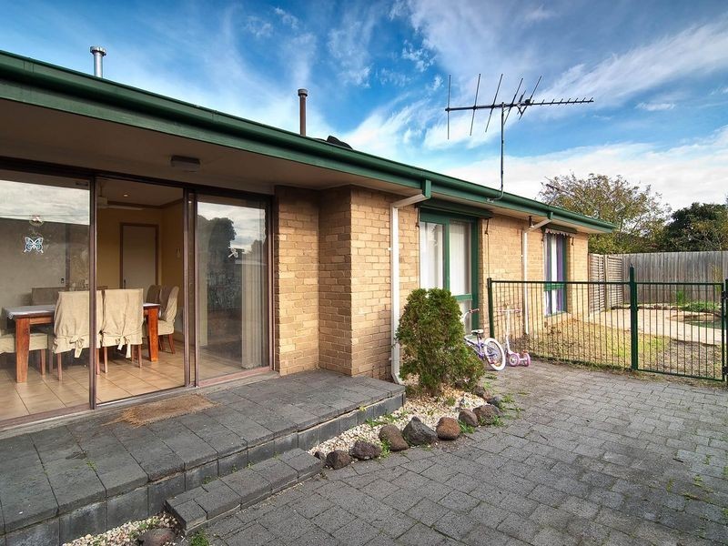 22 Kinlora Court, Springvale South VIC 3172