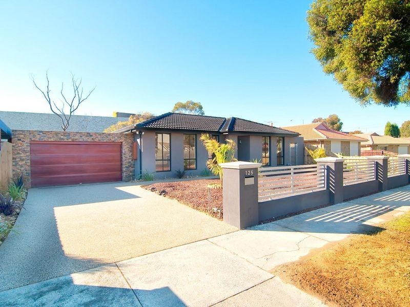 125 Rawdon Hill Drive, Dandenong North VIC 3175