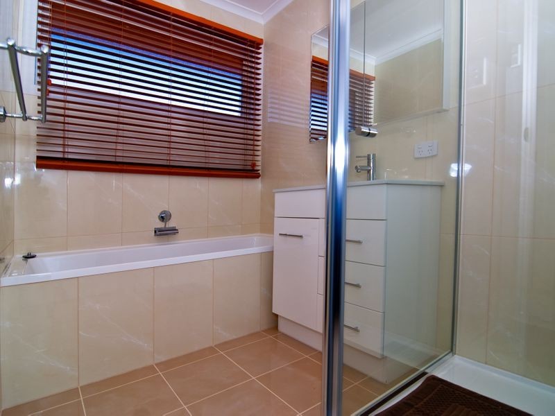 125 Rawdon Hill Drive, Dandenong North VIC 3175