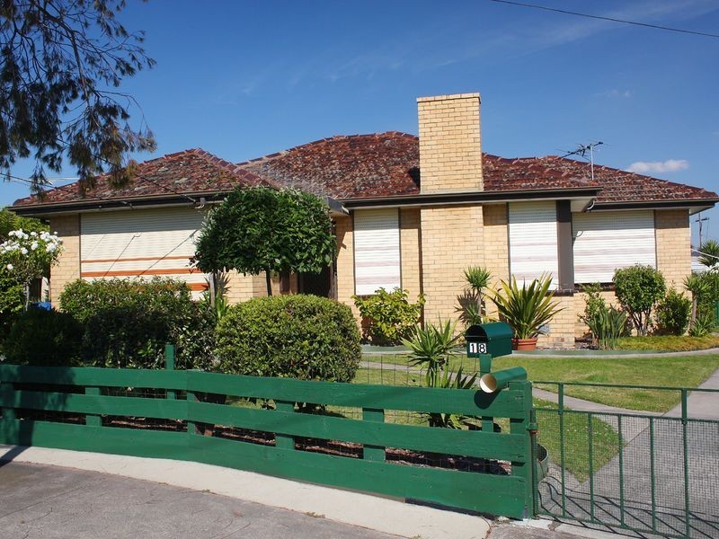 18 Jonathan Court, Noble Park VIC 3174