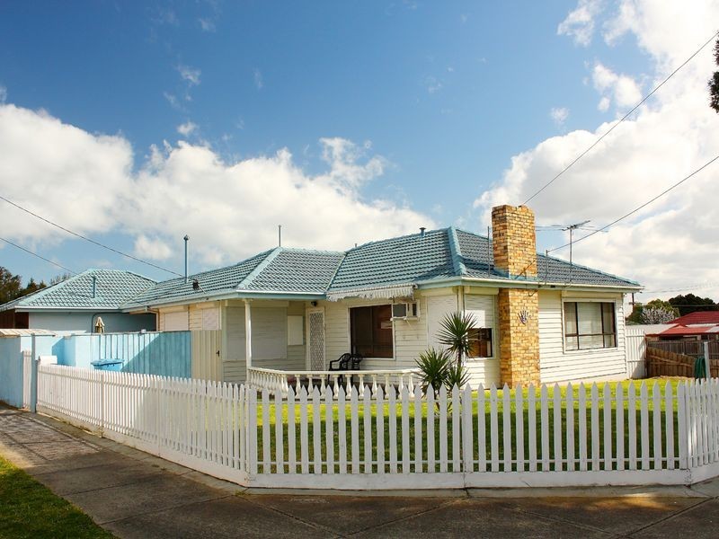 34 Oakwood Avenue, Dandenong North VIC 3175