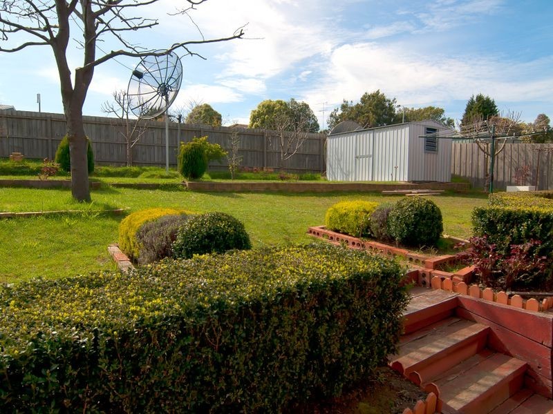 3 Erica Close, Endeavour Hills VIC 3802