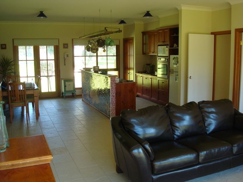 297 Chapel Road, Keysborough VIC 3173