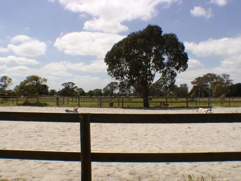 297 Chapel Road, Keysborough VIC 3173