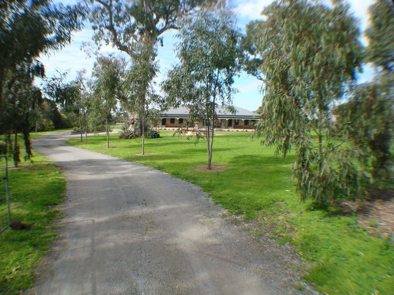 297 Chapel Road, Keysborough VIC 3173