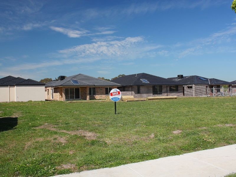 23 Fairthorne Street, Keysborough VIC 3173