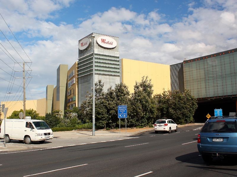 18/1-6 Chaprowe Court, Cheltenham VIC 3192