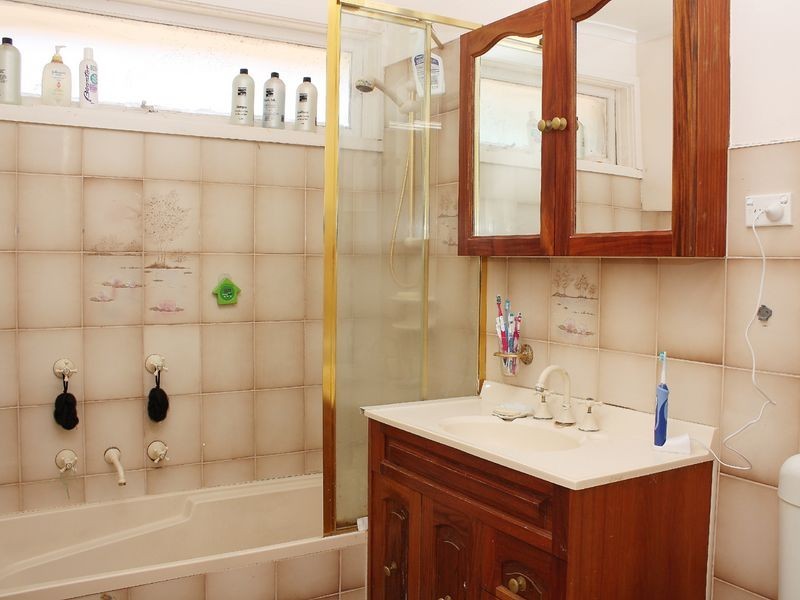 16 Filer Court, Keysborough VIC 3173