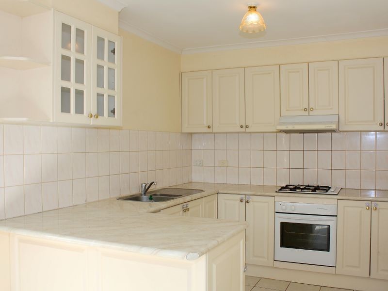 2/5 Nithsdale Road, Noble Park VIC 3174