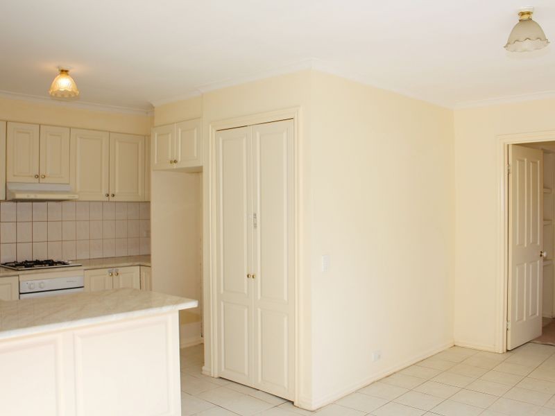 2/5 Nithsdale Road, Noble Park VIC 3174