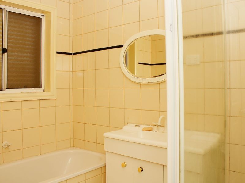 2/5 Nithsdale Road, Noble Park VIC 3174