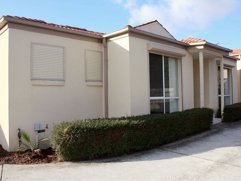 2/5 Nithsdale Road, Noble Park VIC 3174