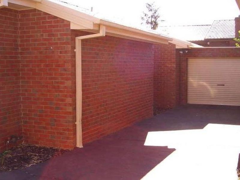 2/33 Ellt Crescent, Noble Park VIC 3174