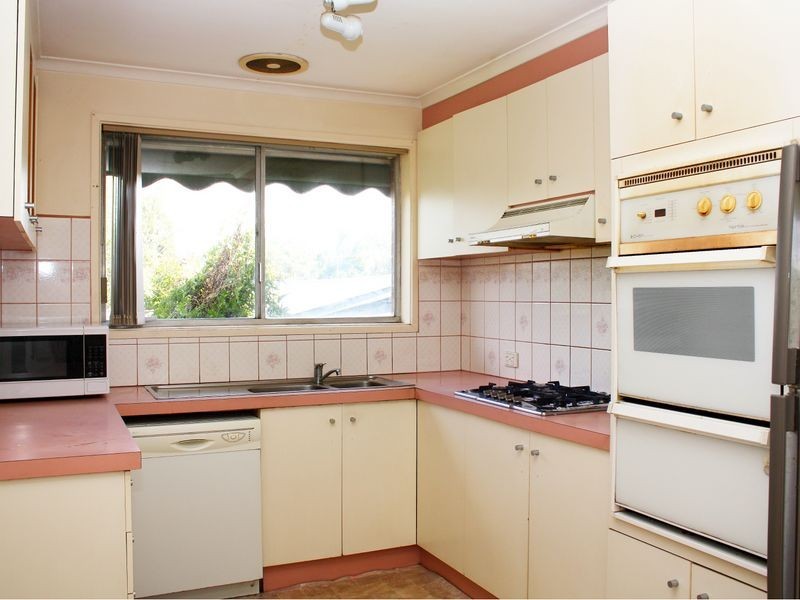 12 Jacksons Road, Noble Park North VIC 3174