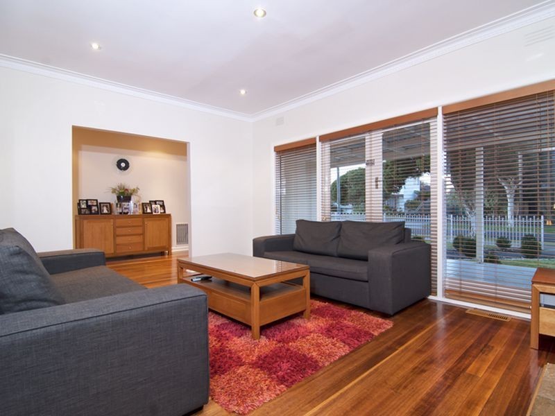 4 Pinewood Avenue, Dandenong North VIC 3175