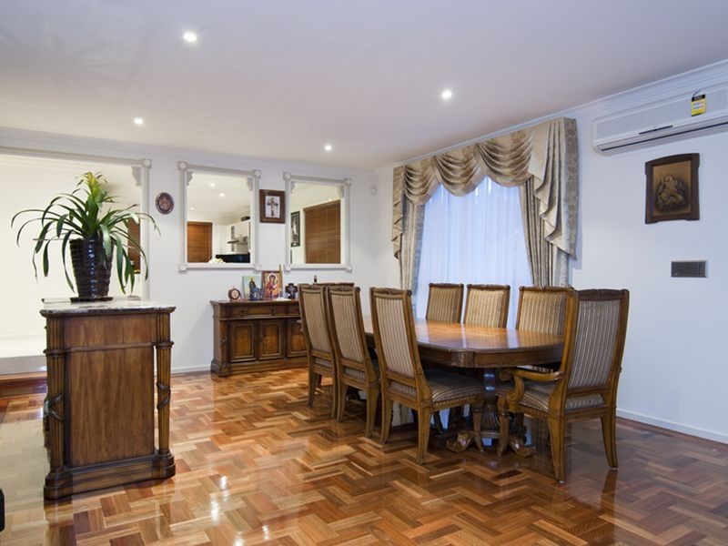 1 Sherwood Crescent, Dandenong North VIC 3175