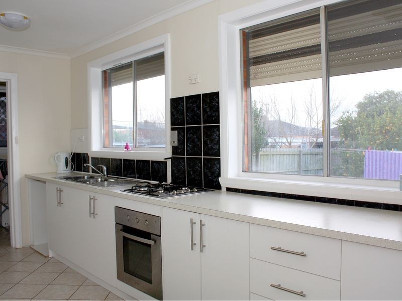 19 Holly Avenue, Dandenong North VIC 3175