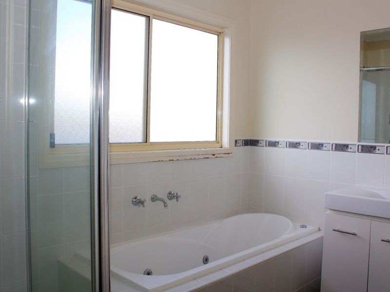 1/16 Athol Road, Noble Park VIC 3174