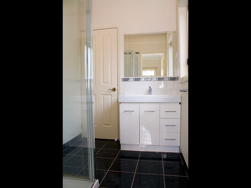 1/16 Athol Road, Noble Park VIC 3174