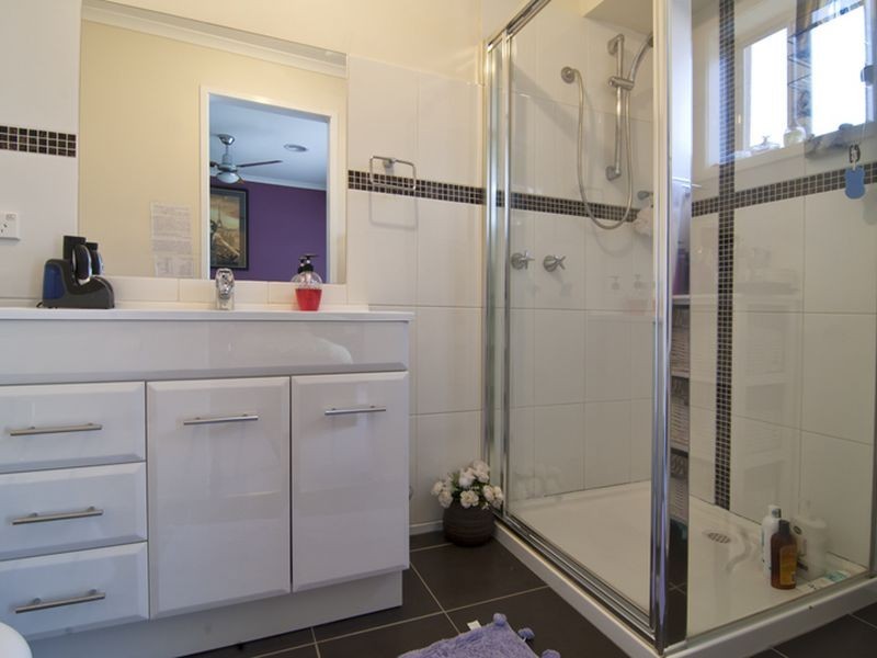 22 Greenleaf Court, Keysborough VIC 3173
