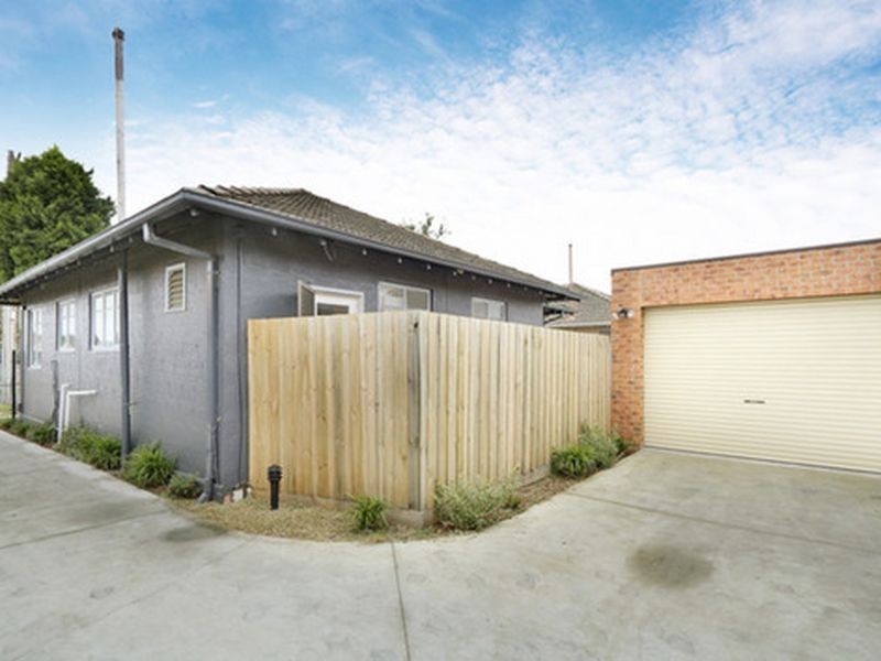 1/28 Menzies Avenue, Dandenong North VIC 3175