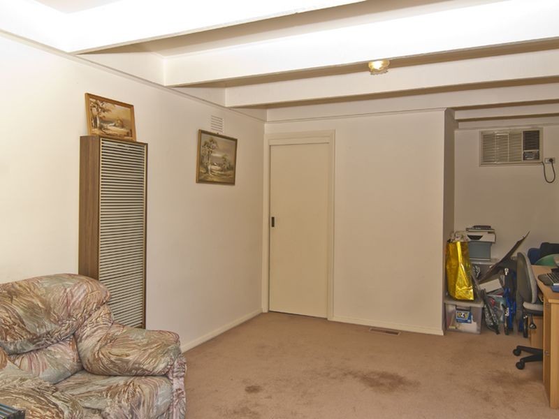 16 Simon Avenue, Noble Park VIC 3174