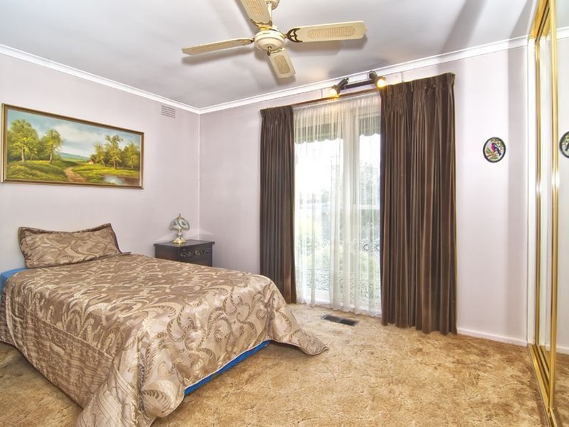 369 Chandler Road, Keysborough VIC 3173