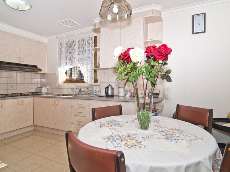 10 Broadoak Street, Noble Park VIC 3174