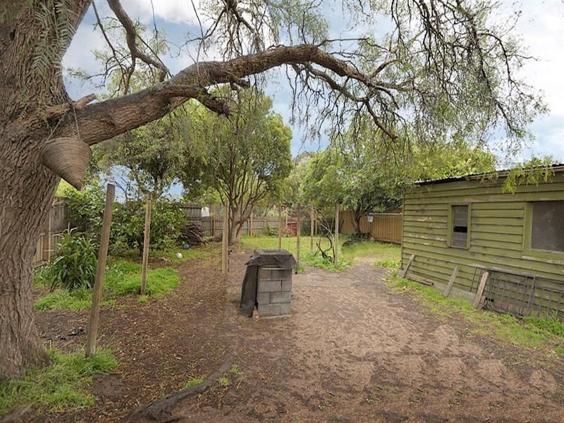 4 Ronald Street, Dandenong VIC 3175