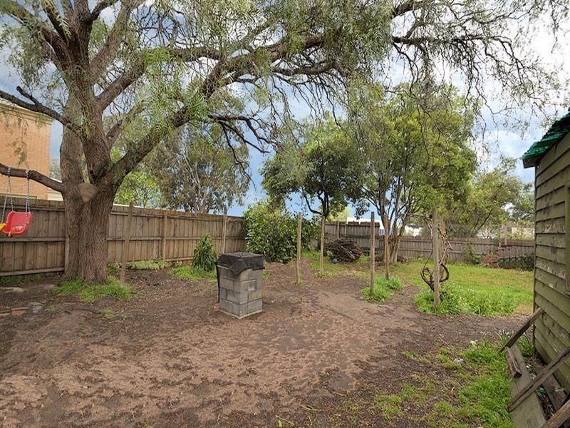 4 Ronald Street, Dandenong VIC 3175