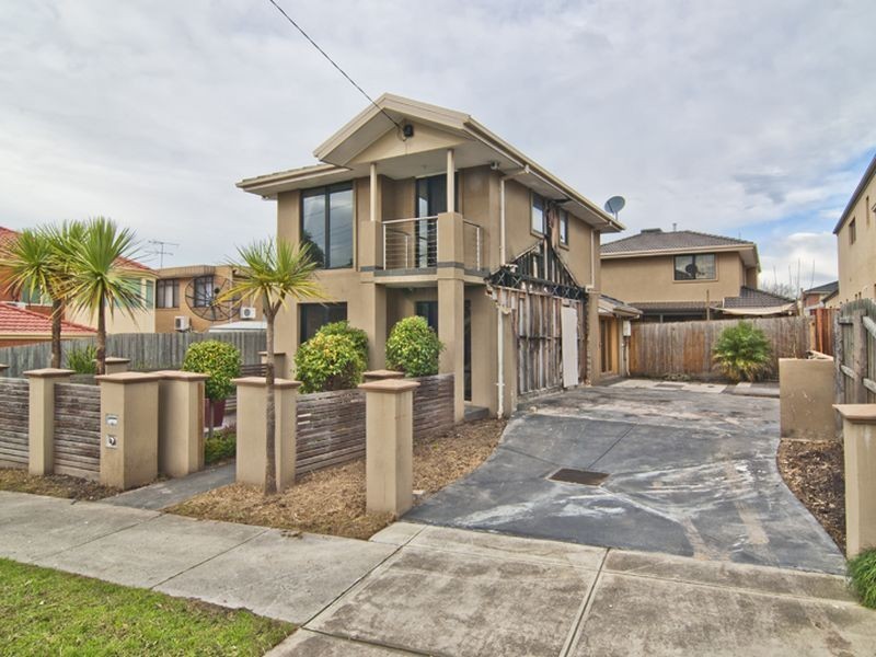 1/2 Stephenson Street, Springvale VIC 3171