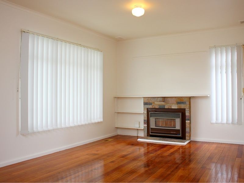 6 Maple Court, Doveton VIC 3177