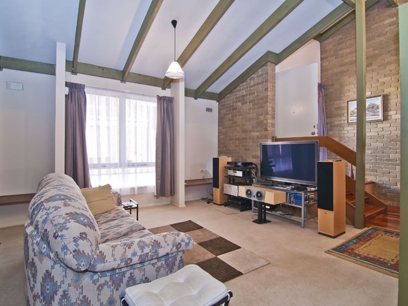 16/7 Wyuna Drive, Noble Park VIC 3174