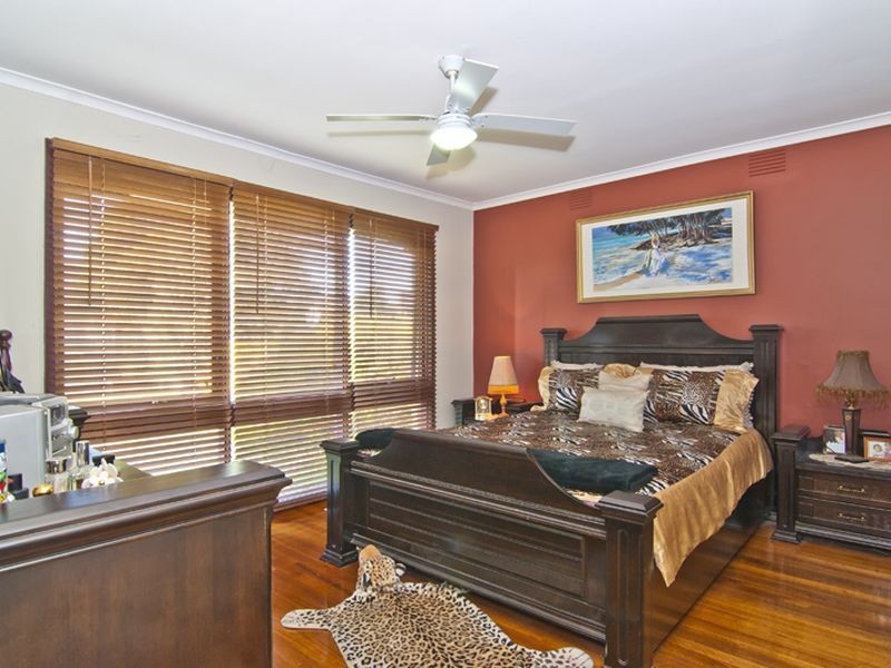 8 Admirala Avenue, Dandenong North VIC 3175