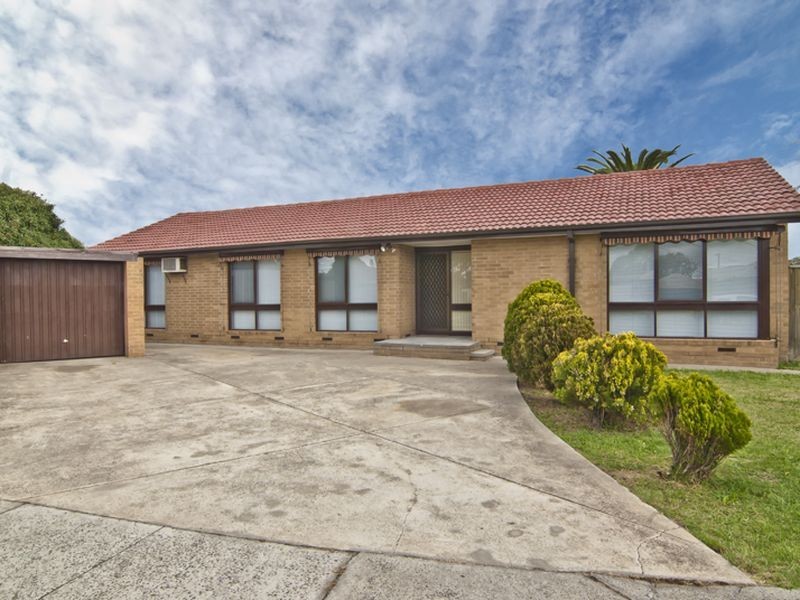 2 Granton Close, Keysborough VIC 3173