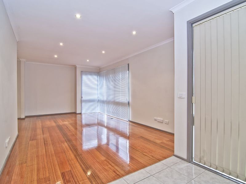 2 Granton Close, Keysborough VIC 3173