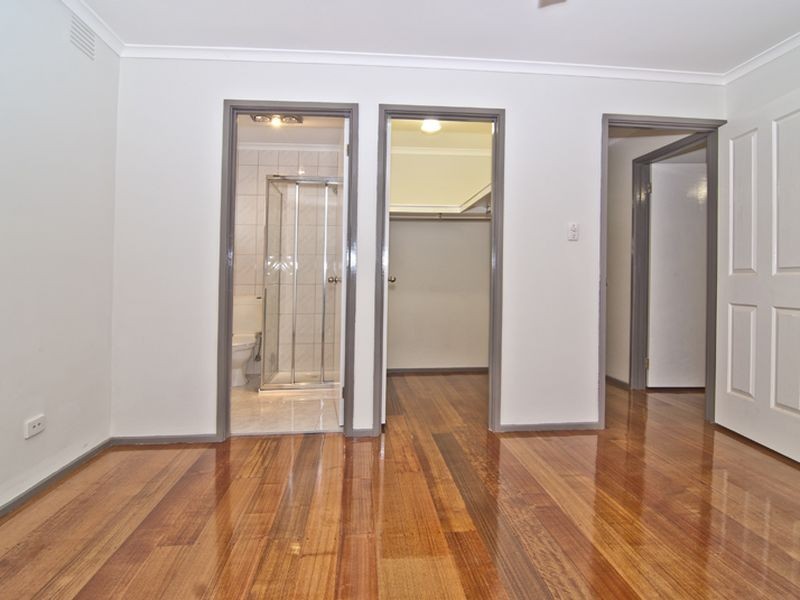 2 Granton Close, Keysborough VIC 3173