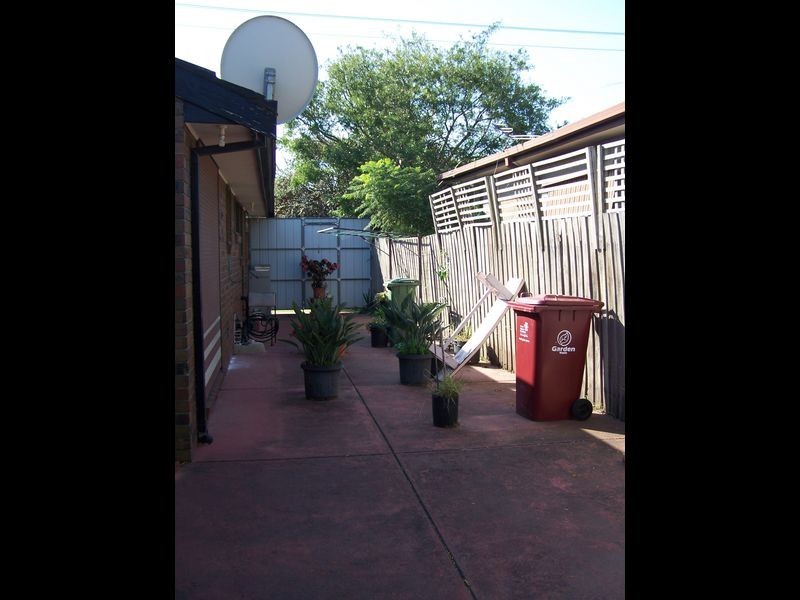 1/6-8 Paterson Road, Springvale South VIC 3172