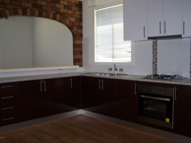 1/8 Prunus Grove, Doveton VIC 3177
