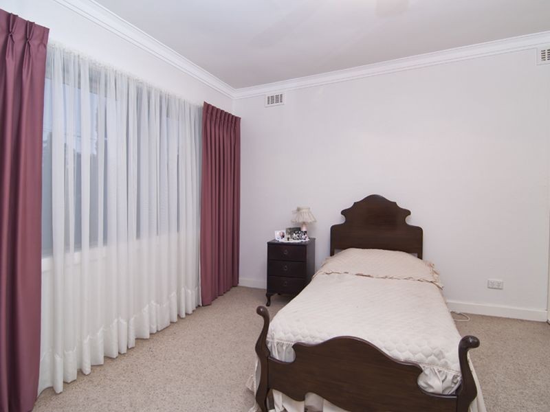 15 Raymond Street, Noble Park VIC 3174