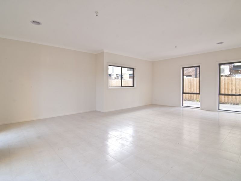 2/17 Knox Street, Noble Park VIC 3174