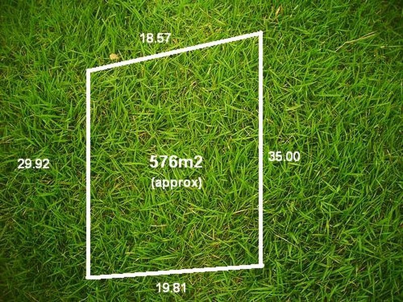 12 Mitta Avenue, Waterways VIC 3195