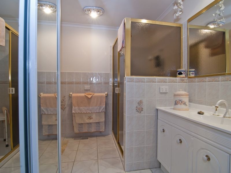 5 Fleckney Court, Keysborough VIC 3173